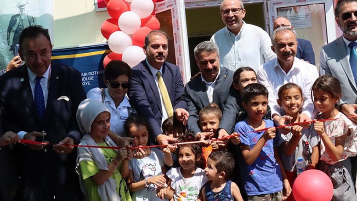 Adıyaman'da yaptırılan prefabrik anaokulu açıldı