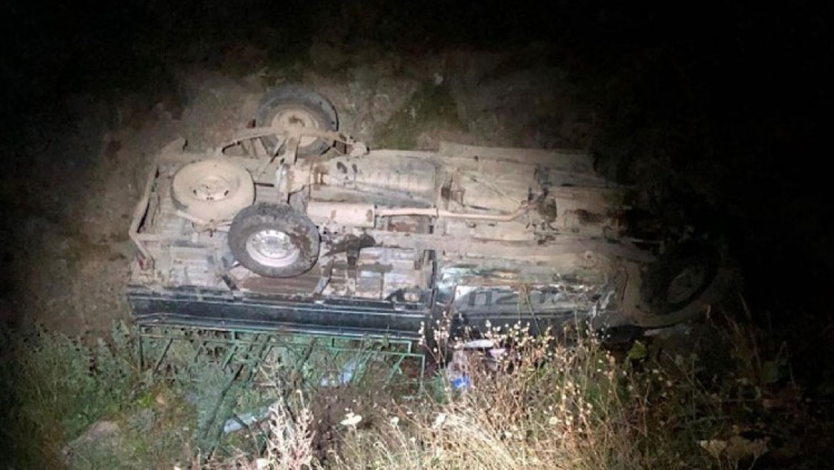 Rize'de kamyonetin uçuruma devrilmesi sonucu 1 kişi öldü, 1 kişi yaralandı          
