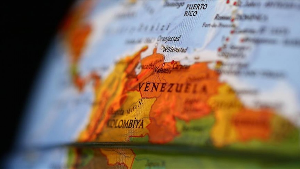 ABD'den Venezuela'ya Askeri Uçakla Yardım Planı
