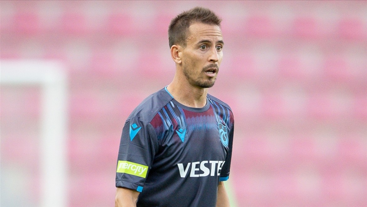 Trabzonspor'da Portekizli futbolcu Pereira'nın sözleşmesi karşılıklı feshedildi