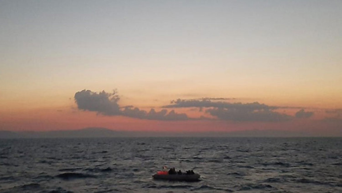 Alman polisinin Yunan kara sularındaki sığınmacıların Türkiye'ye itilmesine yardım ettiği iddiası