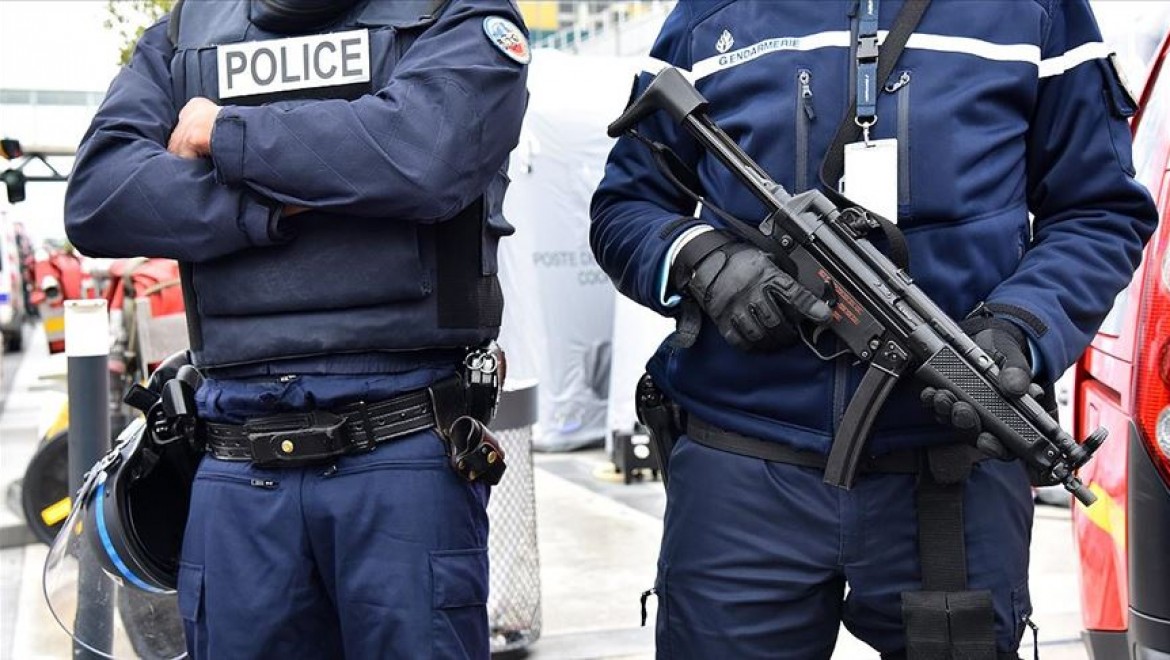 Fransa'da Müslüman ve Yahudilere yönelik terör saldırısı önlendi