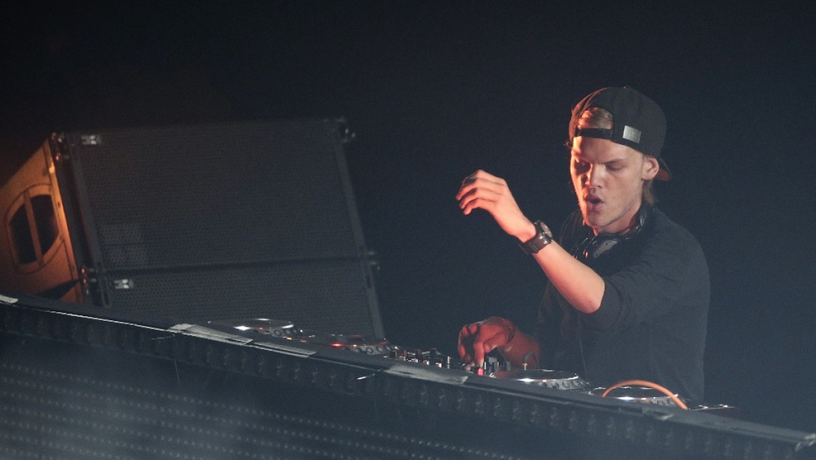 Müzik Dünyası Şokta: DJ Avicii Hayatını Kaybetti