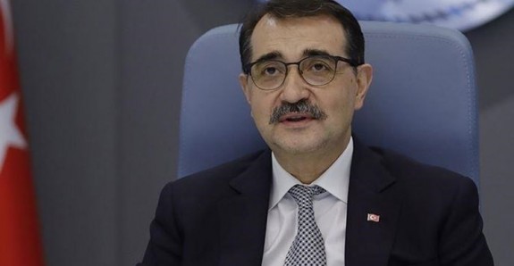 Bakan Dönmez, petrol davasında Türkiye'ye 1,4 milyar dolar ceza verildiği iddiasını yalanladı