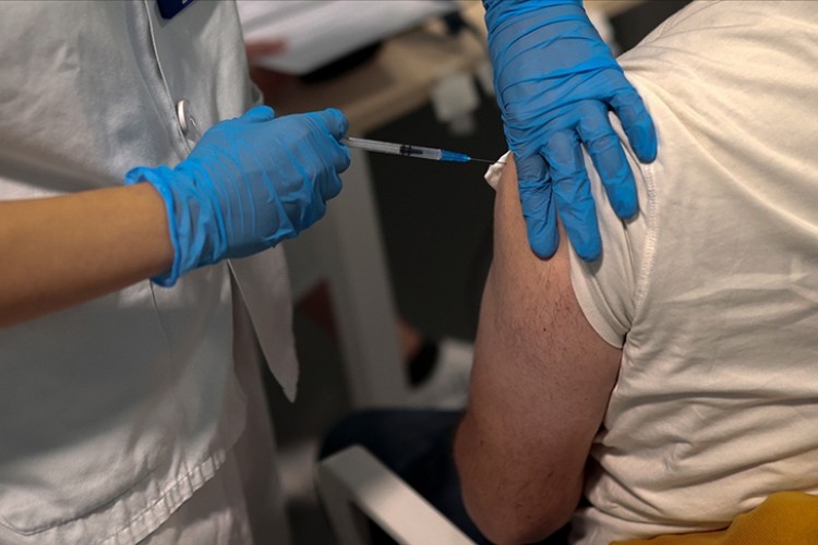 Avusturya'da Kovid-19 aşısı zorunluluğu kaldırılacak