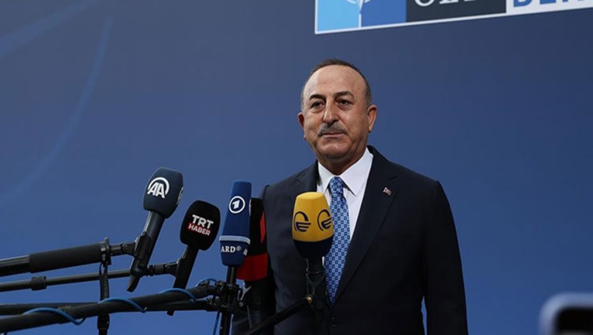 Dışişleri Bakanı Çavuşoğlu: (NATO'da) Müttefik olacak ülkenin YPG/PKK'ya destek vermemesi gerekiyor