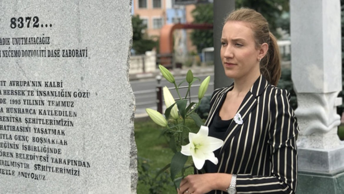 Türkiye'de, Srebrenitsa soykırımı zambak çiçekleriyle anılacak