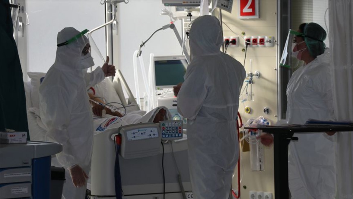 Türkiye'de son 24 saatte 2 bin 213 kişiye hastalık tanısı konuldu