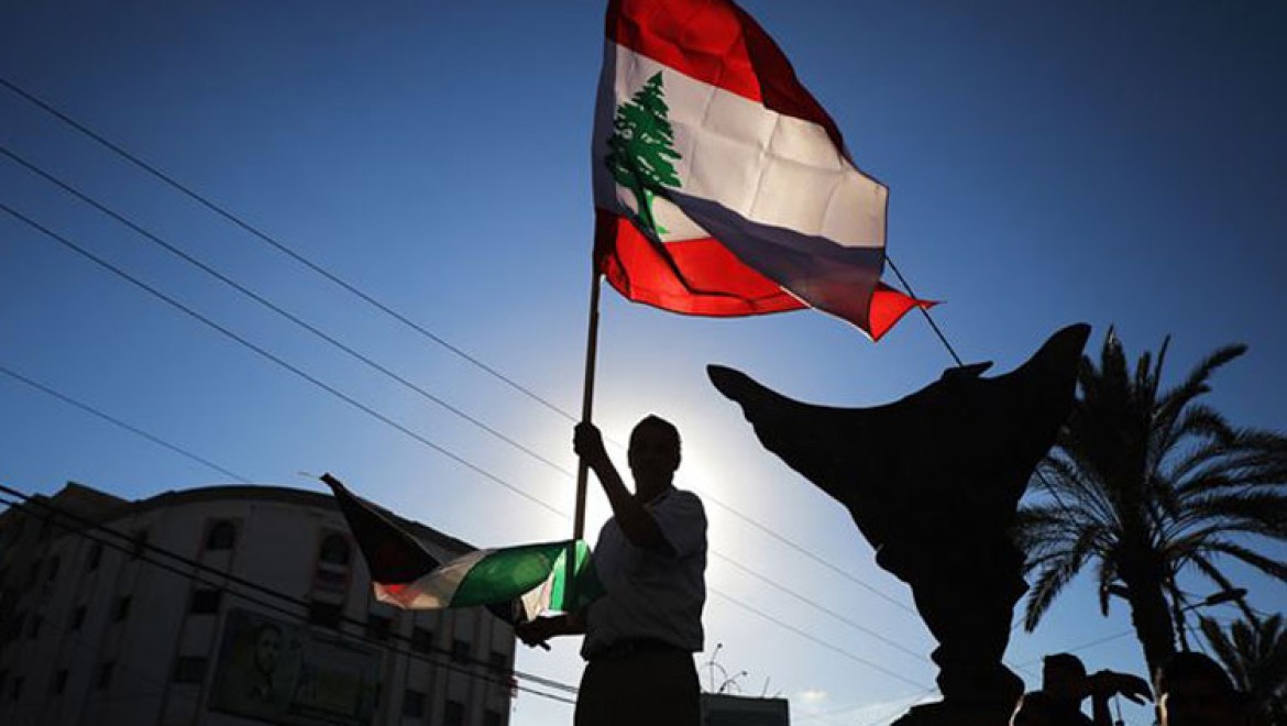 Siyasi istikrarsızlıkla boğuşan Lübnan'da hükümet kurma görüşmeleri zorlukla ilerliyor