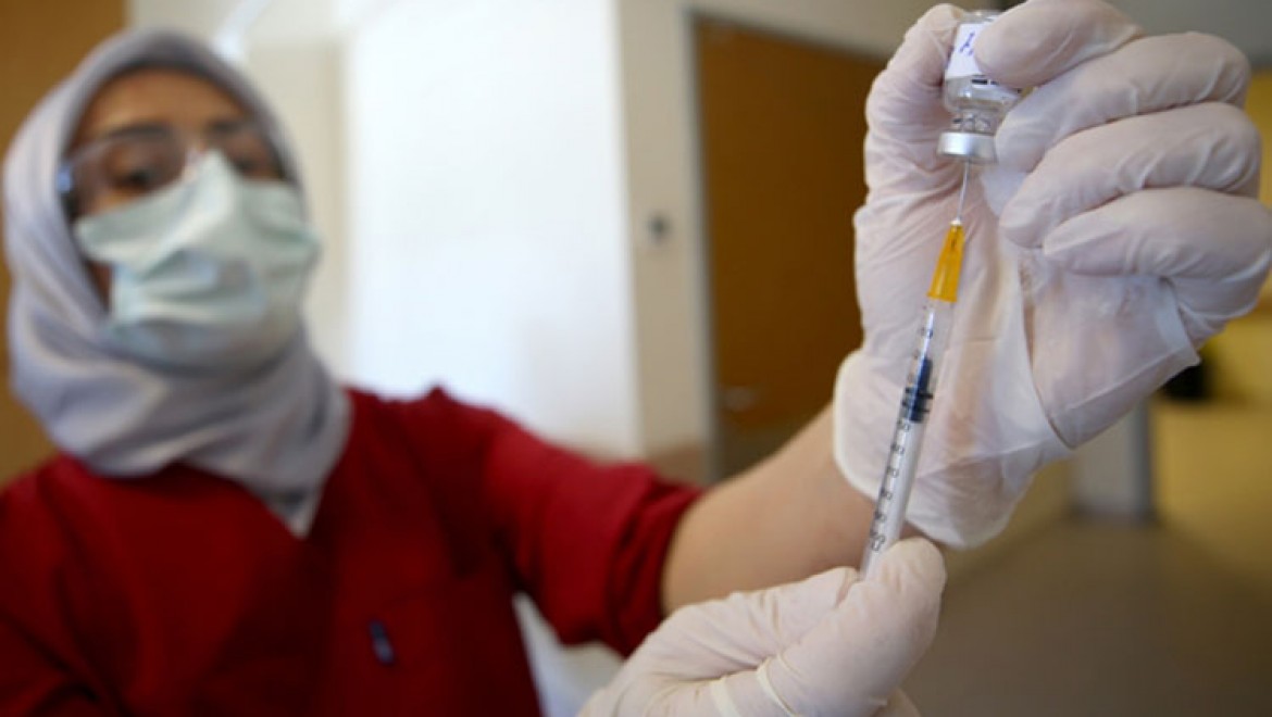 Öğretmen ve okul çalışanı 499 bin personel için Kovid-19 aşısı olma imkanı sağlandı
