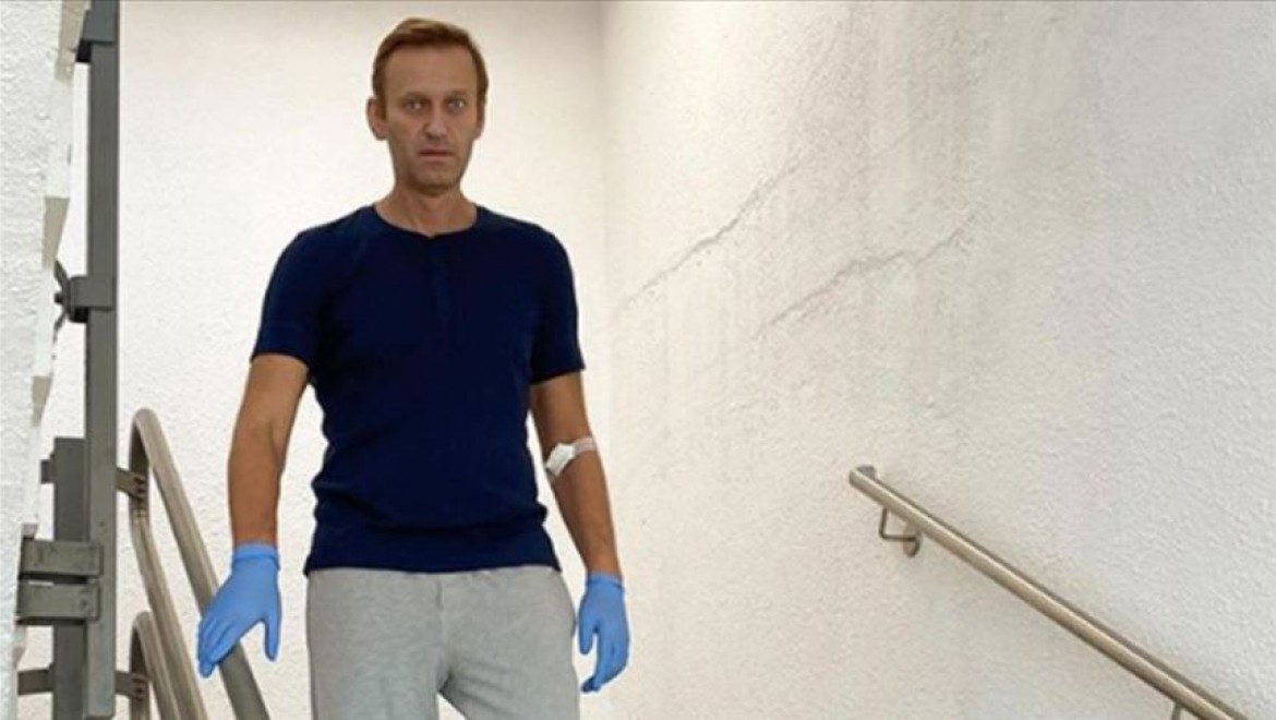 Navalnıy zehirlenmesinin arkasında Putin'in olduğunu iddia etti