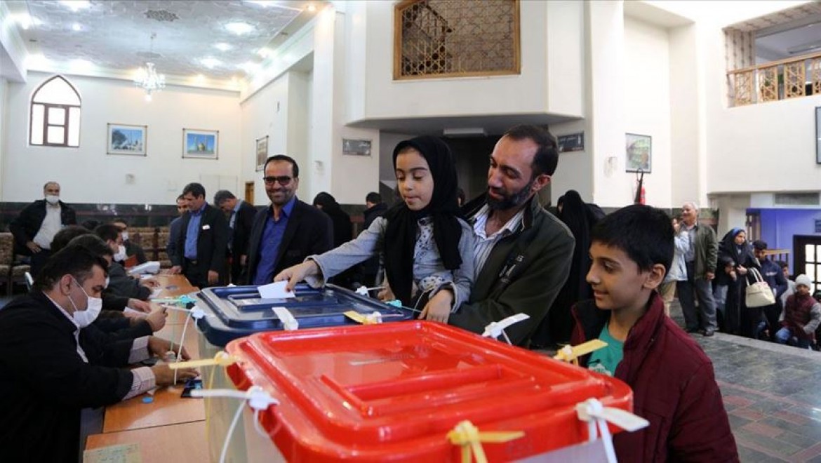 İran'da seçimlere katılım düşük seyrediyor