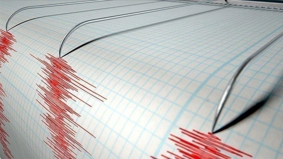 Van Gölü'nde 4 büyüklüğünde deprem