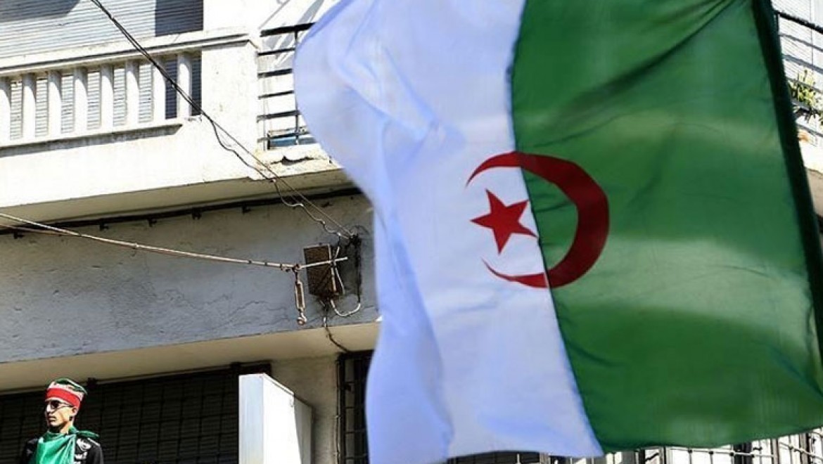 Cezayir'de yolsuzluk soruşturmalarında '850 milyon dolar değerinde mal varlığına' el konuldu