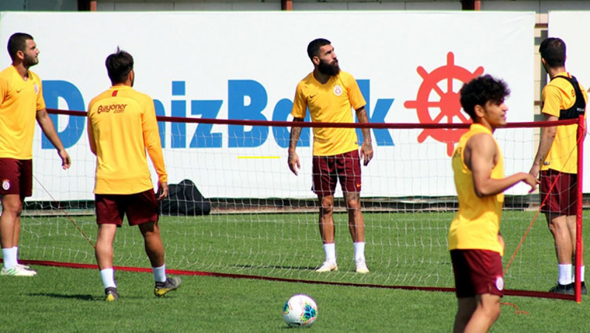 Galatasaray'ın kamp kadrosu belli oldu