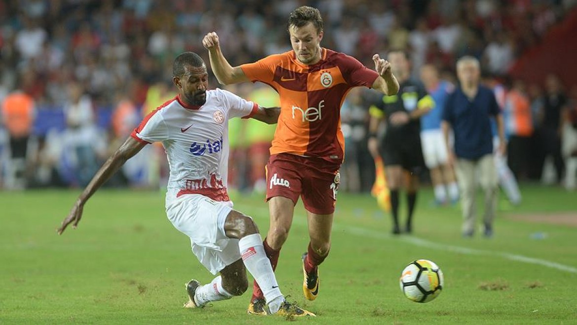 Aslan Zorlu Antalyaspor Virajında