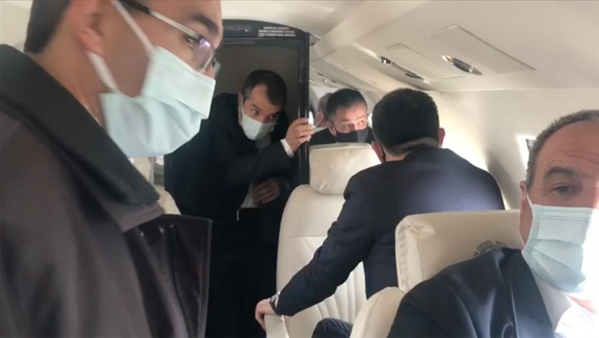 Tarım ve Orman Bakanı Pakdemirli'nin yer aldığı uçak Malatya'ya zorunlu iniş yaptı