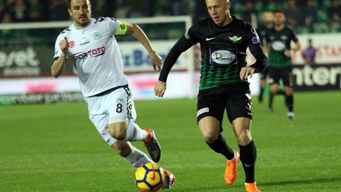 Akhisar Konyaspor'u 3 Golle Geçti