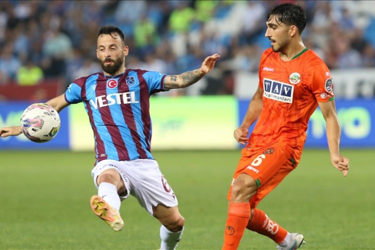 Trabzonspor, Corendon Alanyaspor'u farklı yendi