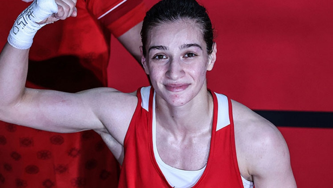 Çeyrek finale yükselen milli boksör Buse Naz Çakıroğlu: Altın madalya için buradayız