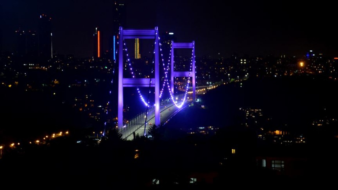 FSM Köprüsü 'alzaymır günü'nde mor ışıkla aydınlatılacak