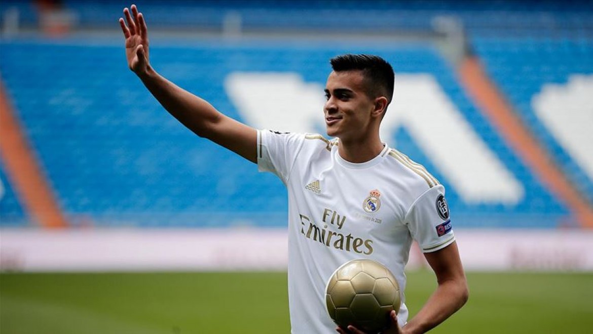 Real Madrid'in 18 yaşındaki yeni transferi: Çocukluk rüyamı gerçekleştirdim