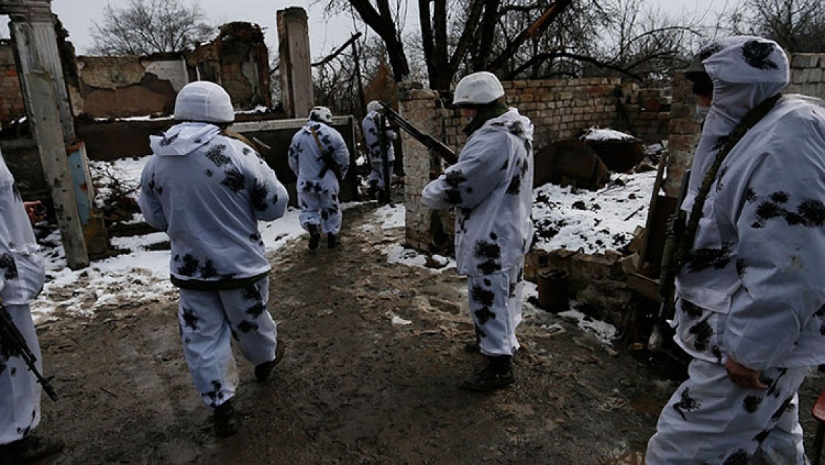 Ukrayna'nın Donbas bölgesinde Rusya yanlısı ayrılıkçıların saldırısında bir Ukrayna askeri öldü