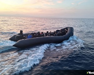 Kuşadası açıklarında 93 düzensiz göçmen yakalandı