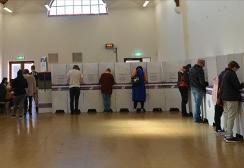 Avustralya'daki genel seçimlerde oy verme işlemi başladı