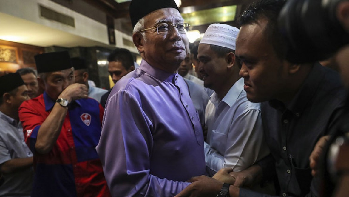 Malezya Eski Başbakanı  Najib Razak'ın Evlerine Baskın Yapıldı