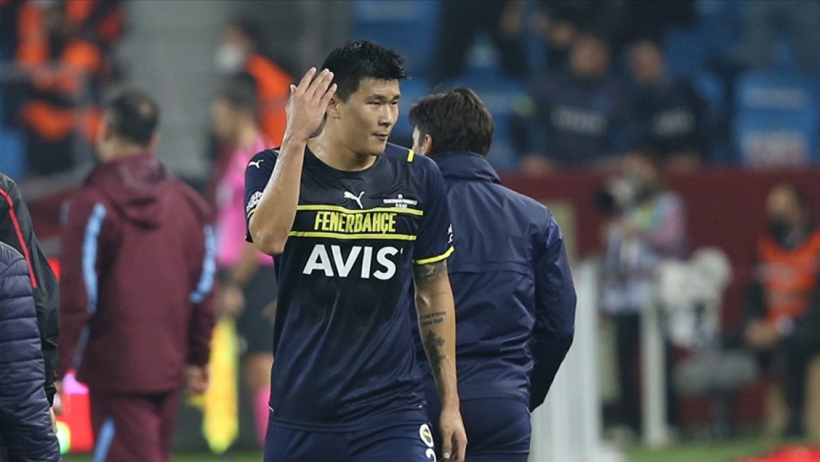 Fenerbahçeli futbolcu Kim Min-jae'den gördüğü kırmızı karta tepki