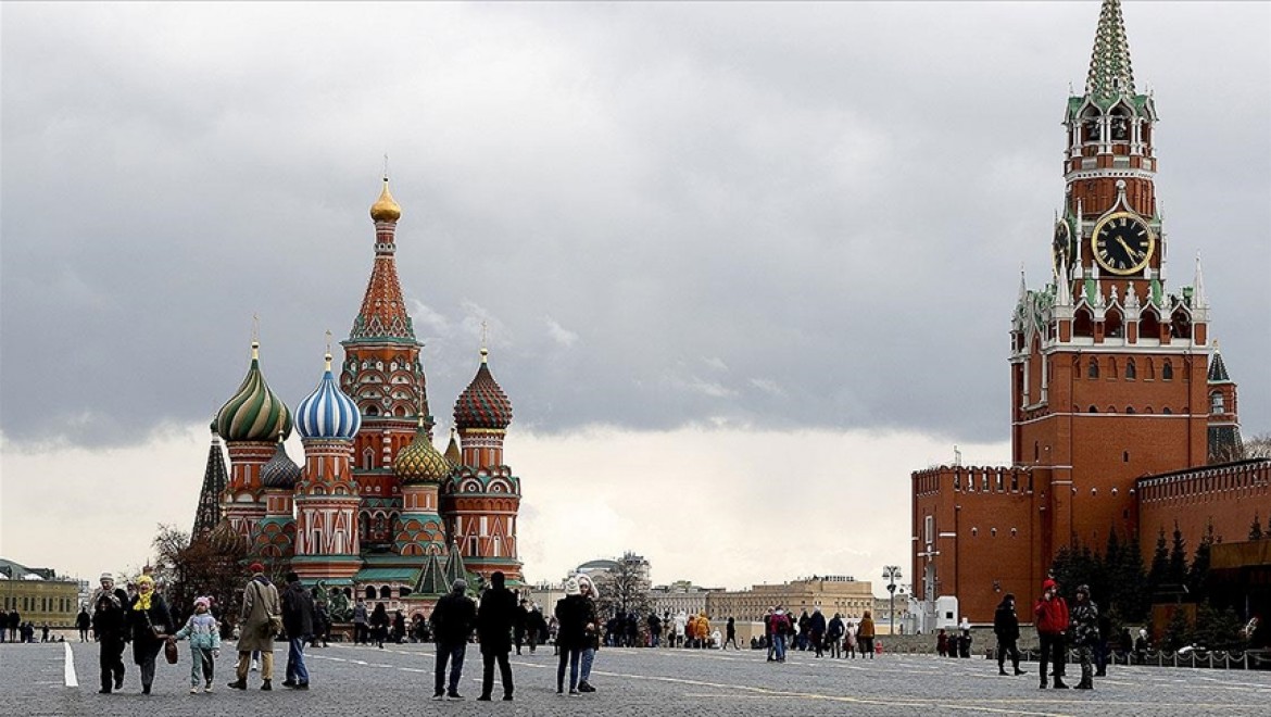 Rusya'nın başkenti Moskova'da Kovid-19 vakalarının artması üzerine tatil ilan edildi