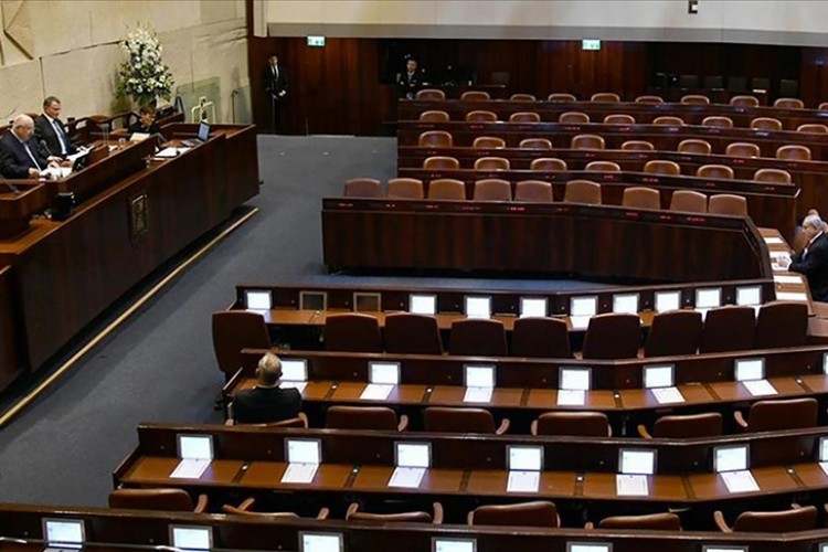 İsrail Meclisinde erken seçim kararı için ilk oylama yarın yapılacak