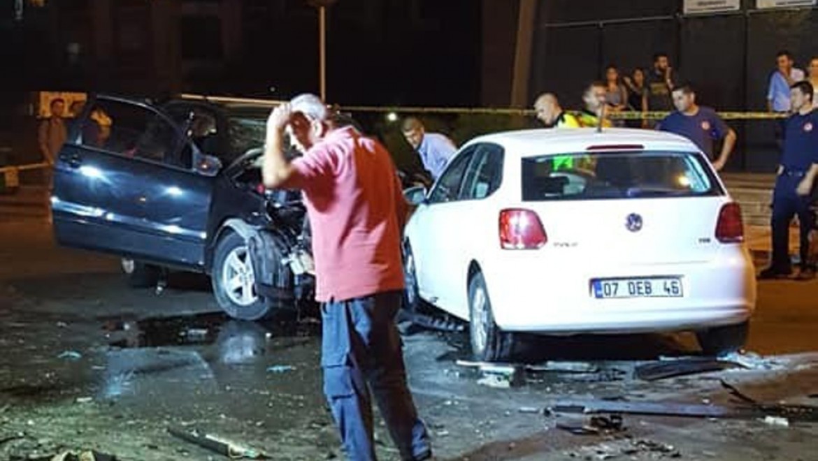Antalya’da Feci Kaza: 2 ölü, 6 Yaralı