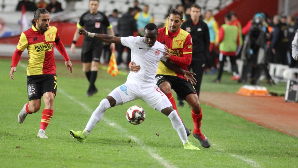 Antalyaspor İle Göztepe’den Gol Düellosu