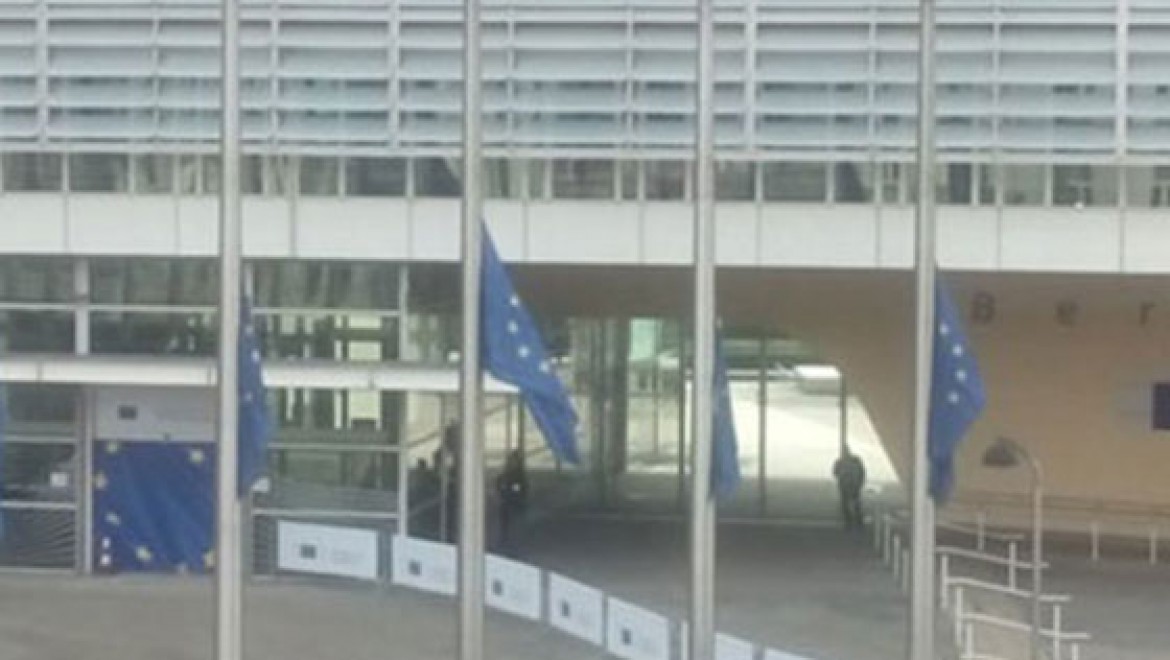Avrupa Komisyonu binası tahliye ediliyor