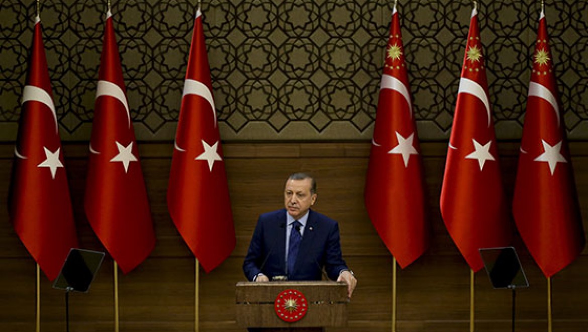 Erdoğan: Bürokratik darbe girişimine maruz kaldık