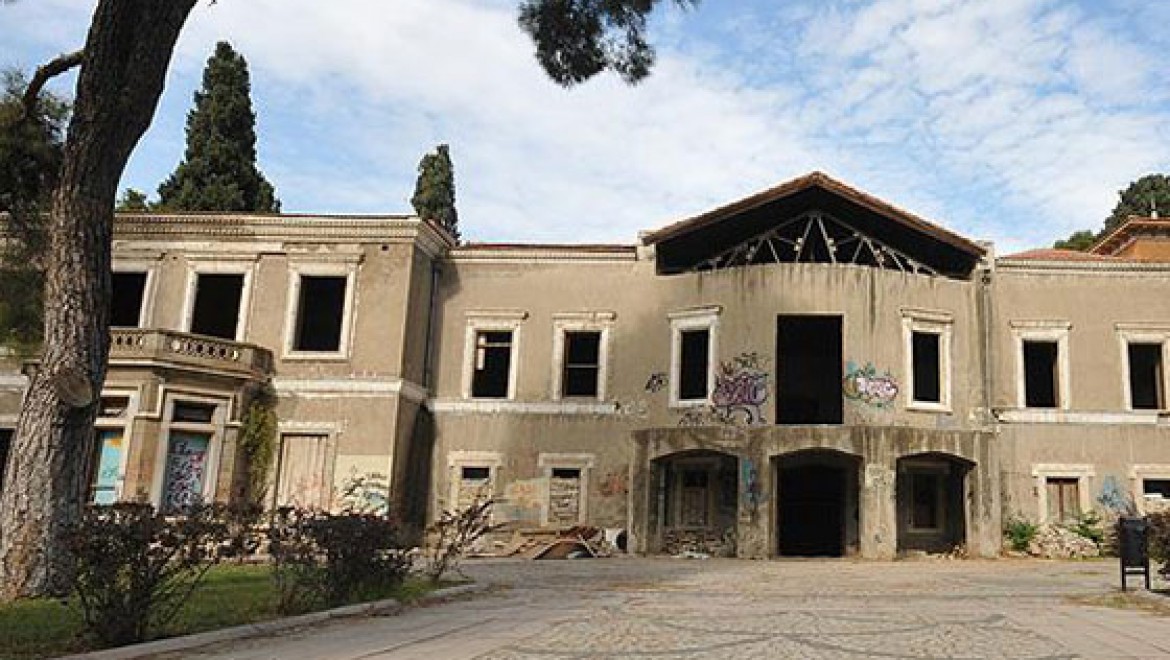 İzmir'in en büyük 'levanten köşkü'ne restorasyon