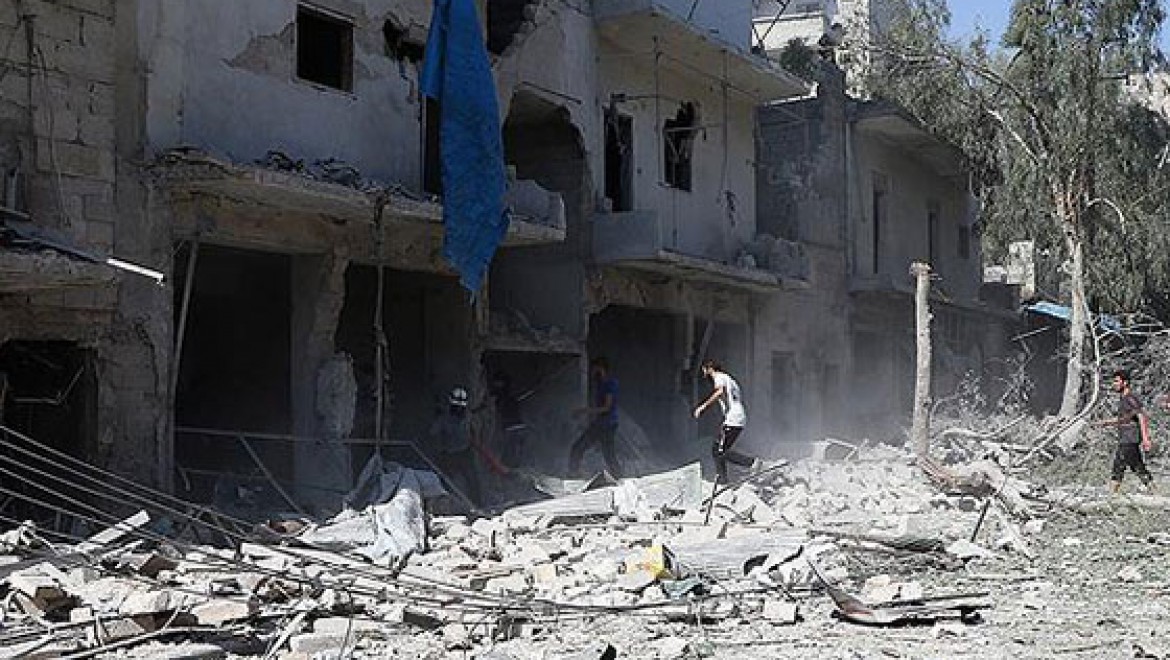 Rus jetleri Halep'i bombaladı 28 ölü, 57 yaralı