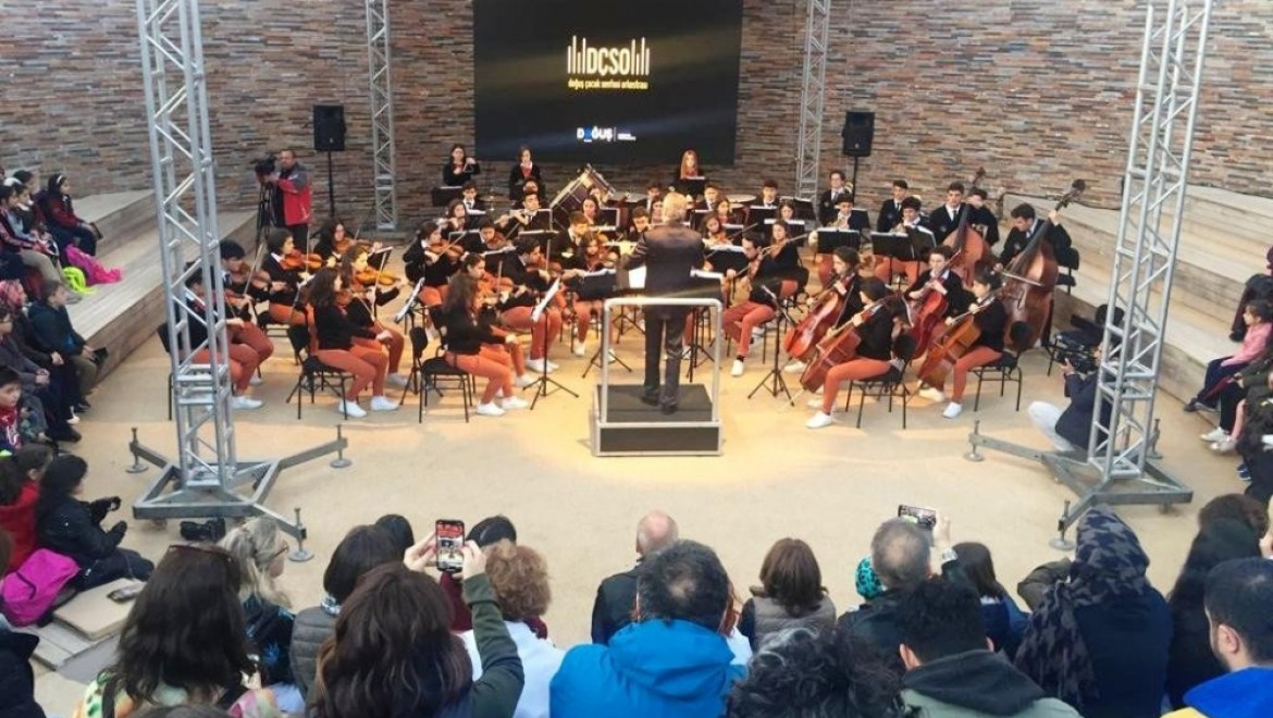 Göbeklitepe'de çocuk Orkestrasından Senfoni Konseri