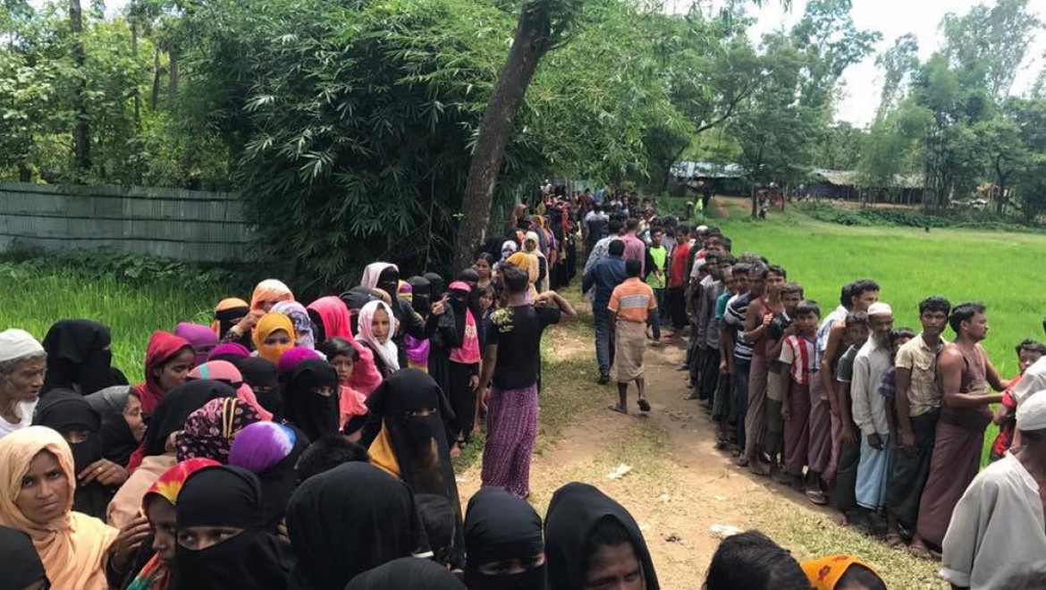 Bangladeş'teki kamplar görüntülendi