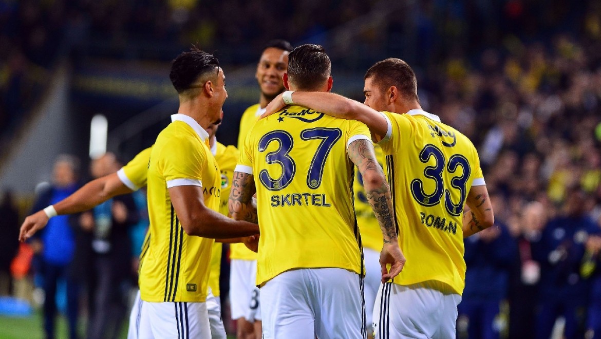 Fenerbahçe uzatmada galibiyete uzandı
