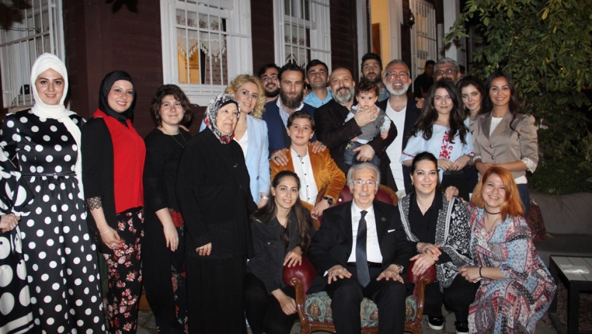 Harun Osmanoğlu'ndan Payitaht ekibine iftar
