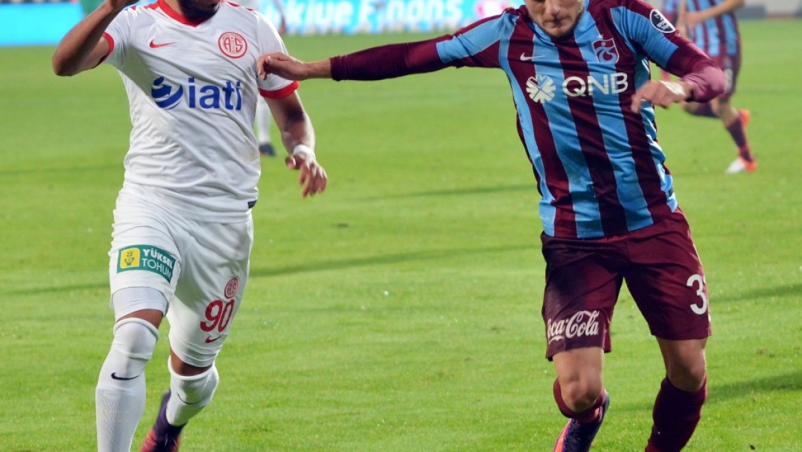İlk yarı Antalyaspor'un