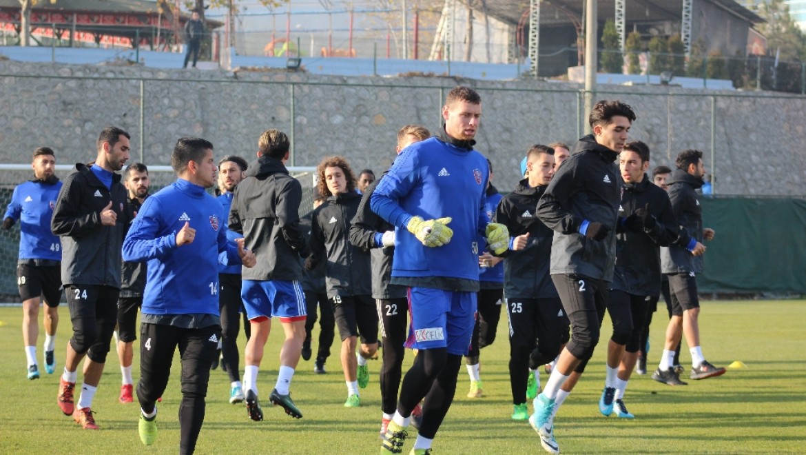 Karabükspor'da Fenerbahçe hazırlıkları başladı