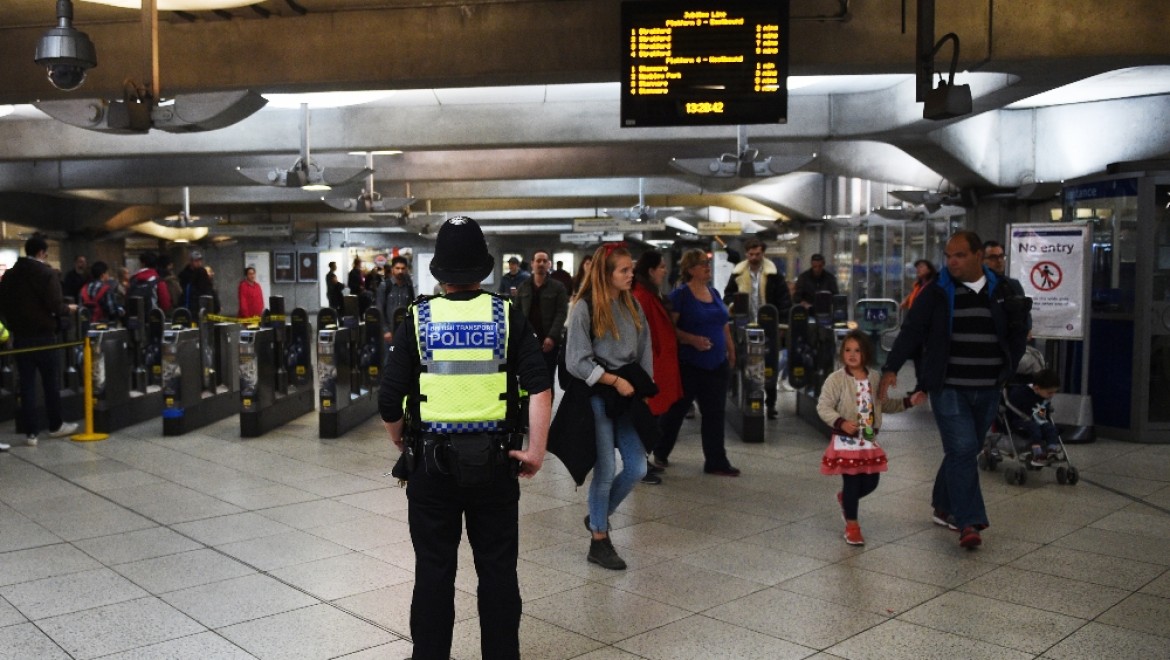 Metro saldırısına 2 gözaltı daha
