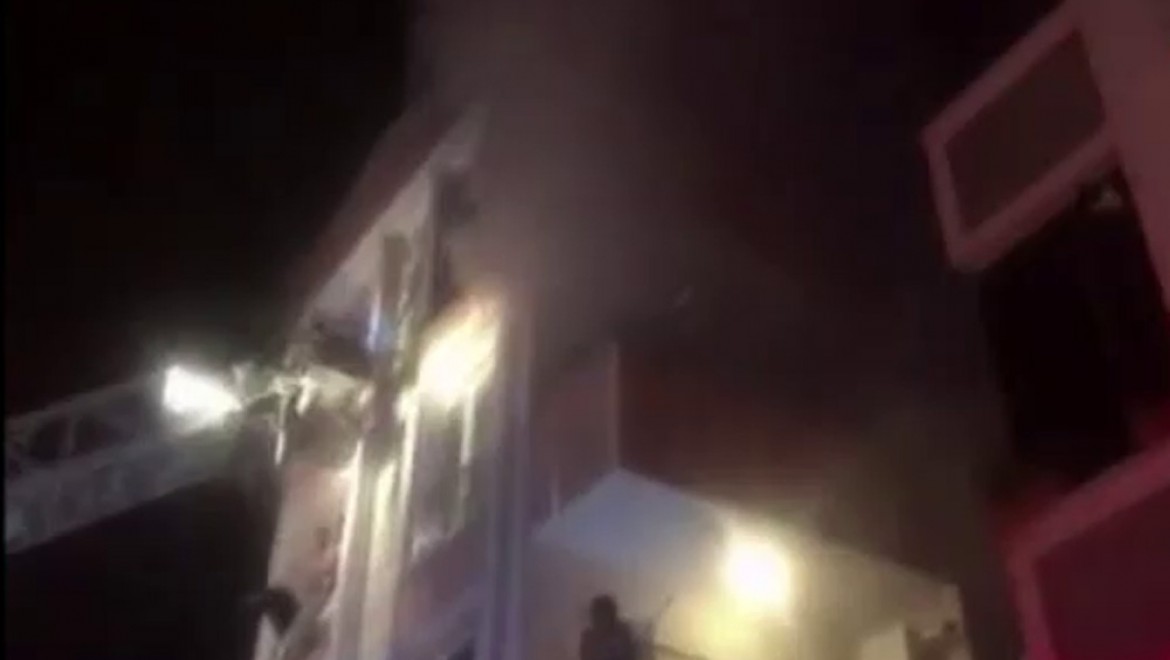 İstanbul’da Korkutan Yangın: Bina Sakinleri Mahsur Kaldı