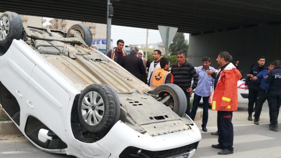 Mardin’de Bir Araçla çarpışan Otomobil Takla Attı: 3 Yaralı