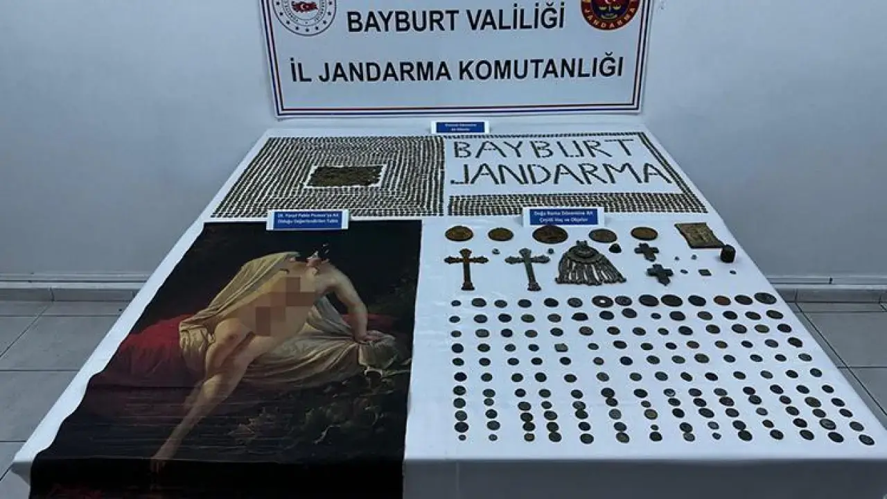 Bayburt’ta Picasso’ya ait olduğu iddia edilen tablo ele geçirildi