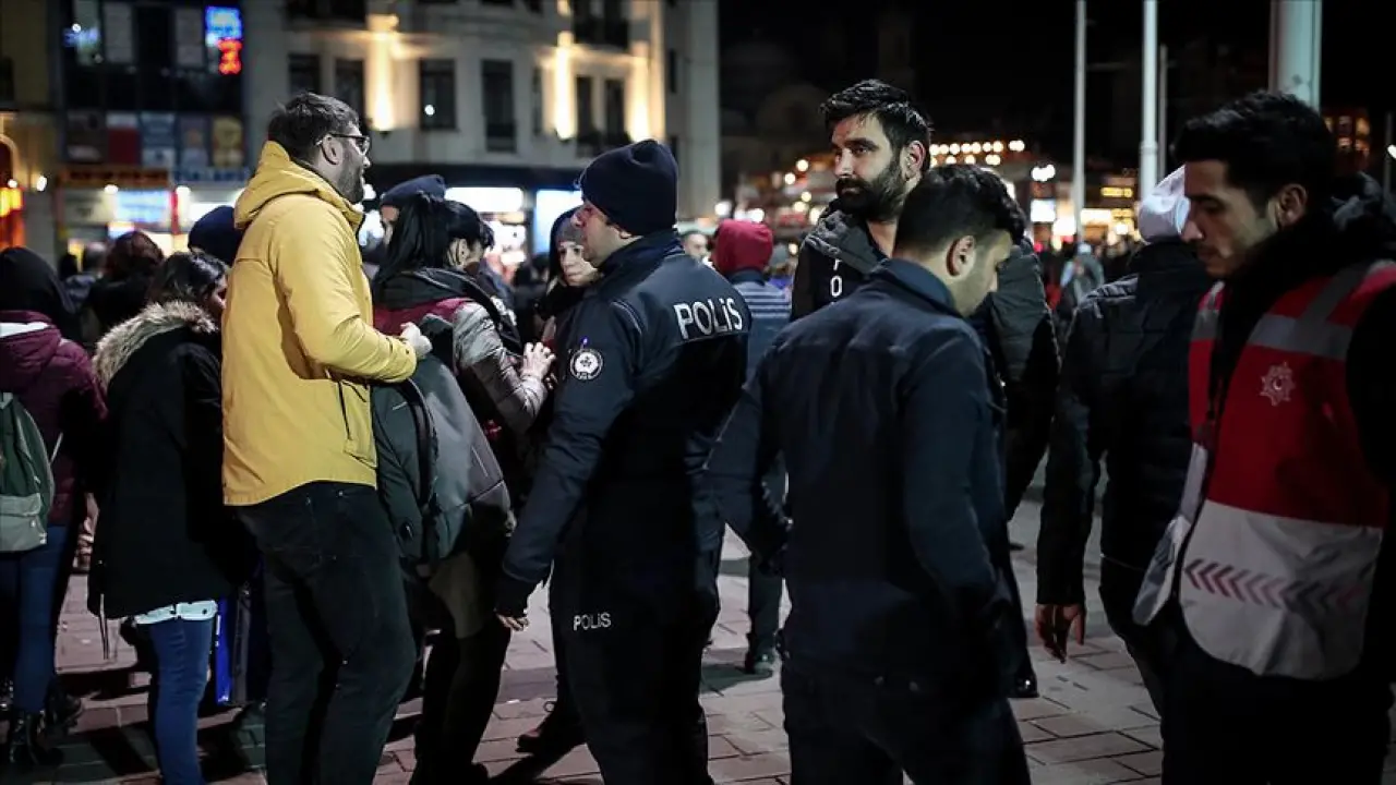 Yılbaşında güvenliği 317 bin 121 polis ve jandarma personeli sağlayacak